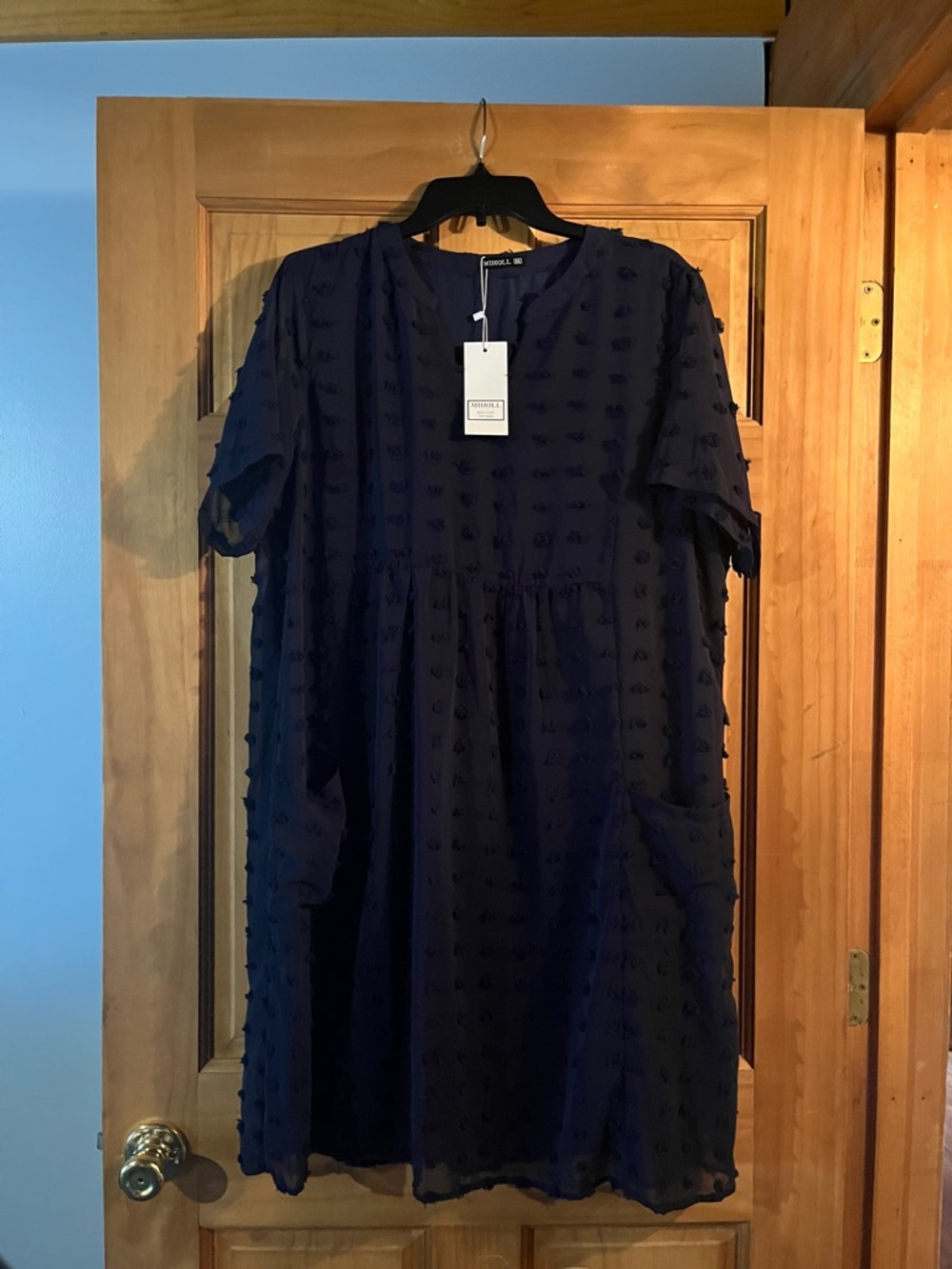 Textured Navy Midi Dress with Short Sleeves and Pockets